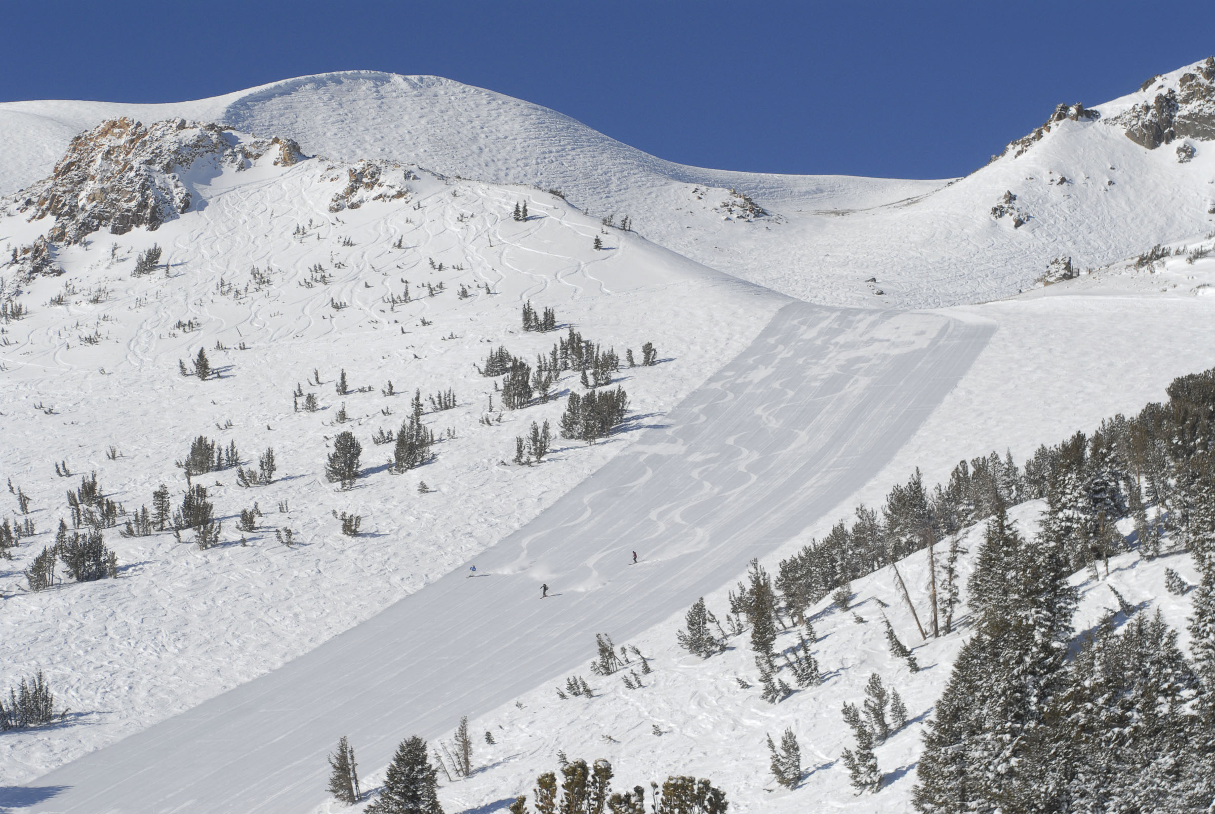 Huge Winter On Tap in Mammoth Lakes